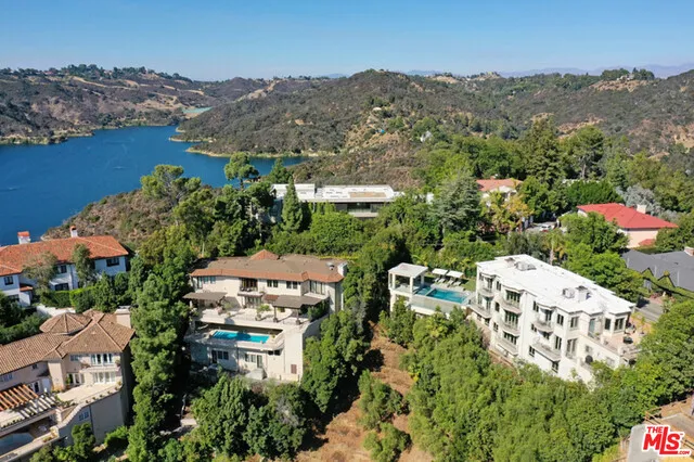 1861 Bel Air Road, Los Angeles, California 90077