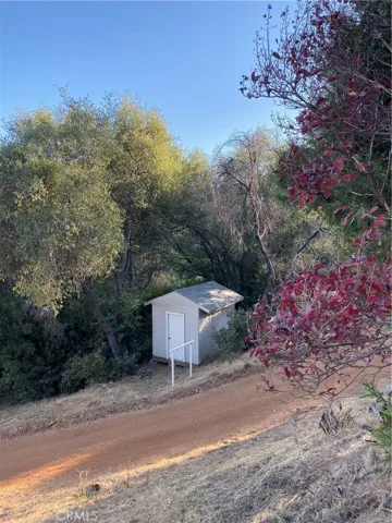 5140 Bumguardner Mountain, Mariposa, California 95338