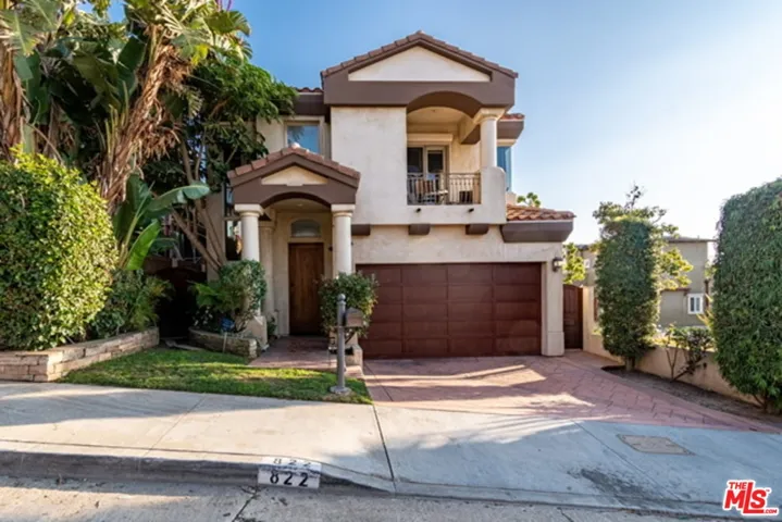 822 6th Street, Hermosa Beach, California 90254