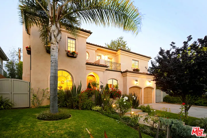 1122 Charm Acres Place, Pacific Palisades, California 90272