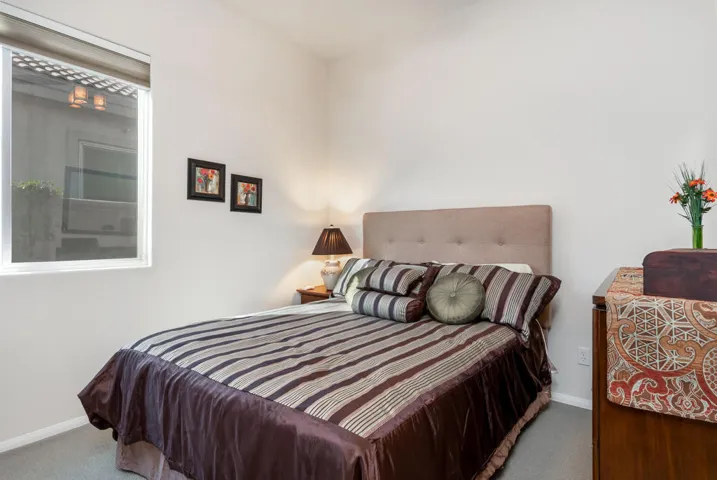 49598waynestreet-lr-13
