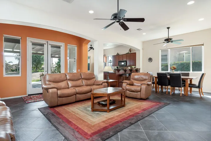49598waynestreet-lr-5