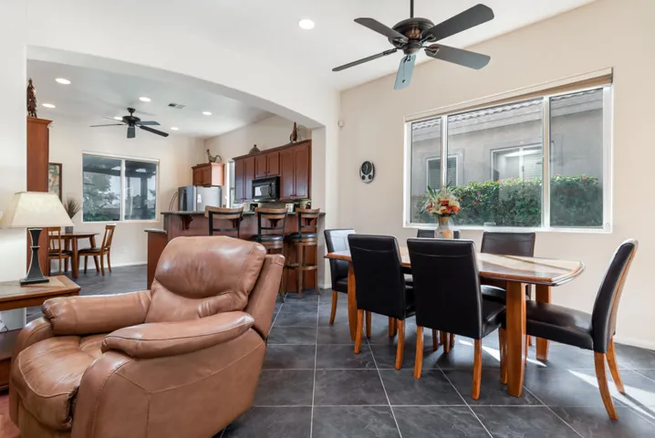 49598waynestreet-lr-6