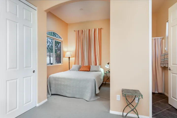 49598waynestreet-lr-25