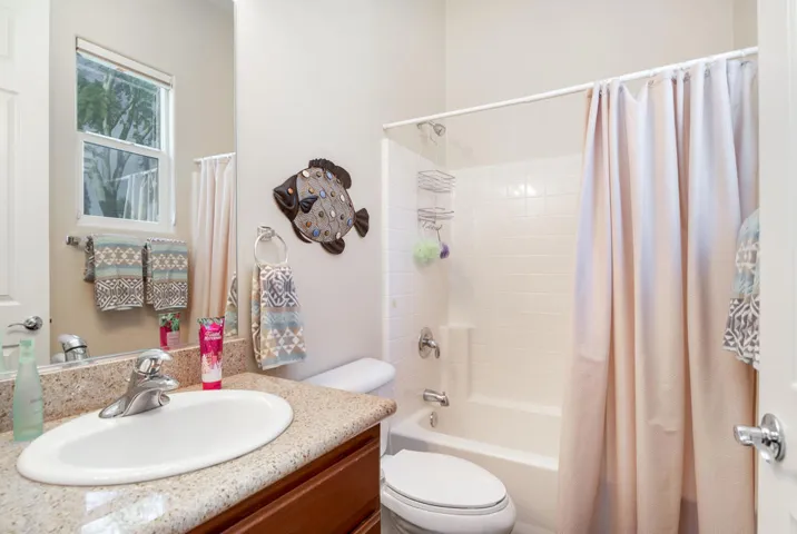 49598waynestreet-lr-27