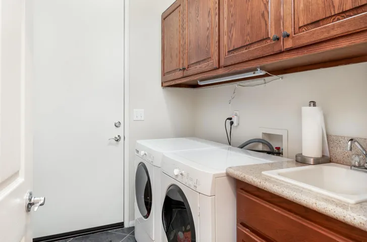 49598waynestreet-lr-17