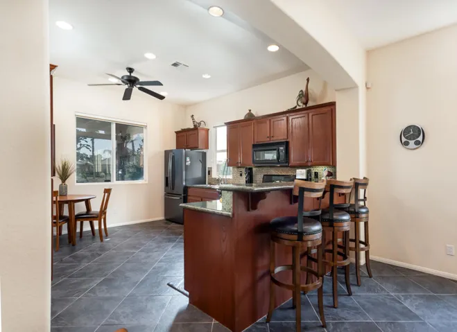 49598waynestreet-lr-9