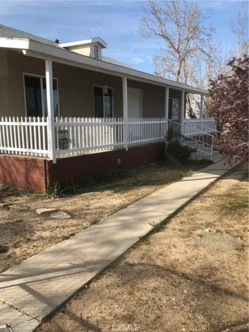 9128 Roble Avenue, Hesperia, California 92345