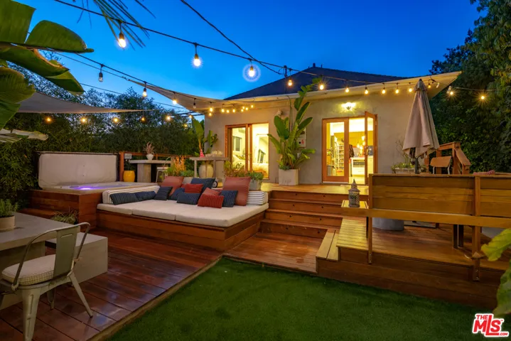 416 Brooks Avenue, Venice, California 90291