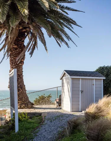 2000 Vallemar, Moss Beach, California 94038