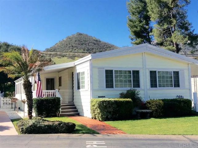 8975 Lawrence Welk Drive 2, Escondido, California 92026