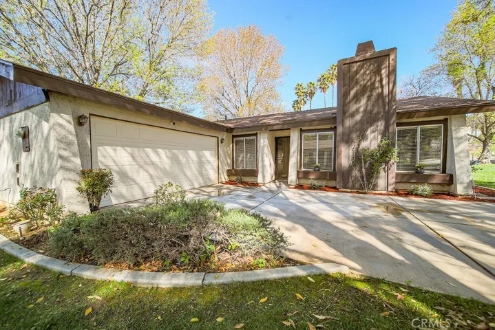 1060 Ardmore Circle, Redlands, California 92374
