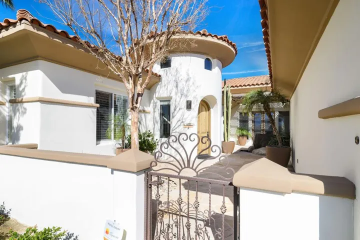 79950+Citrus+La+Quinta-13-mls