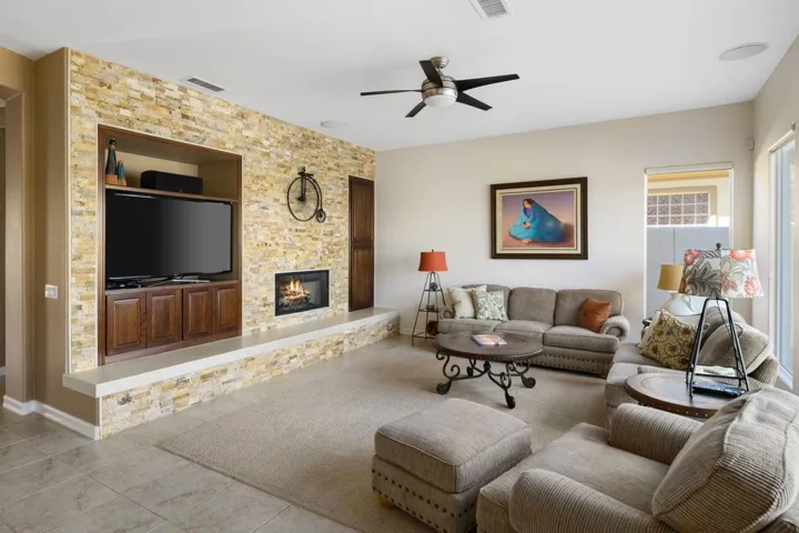 79950+Citrus+La+Quinta-20-mls