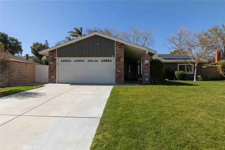 25145 Highspring Avenue, Newhall, California 91321