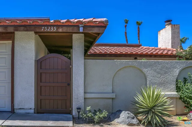 75235 Vista Corona, Palm Desert, California 92211 home-pic-2