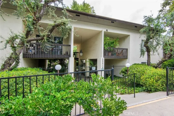 23515 Lyons Avenue 250, Valencia, California 91355