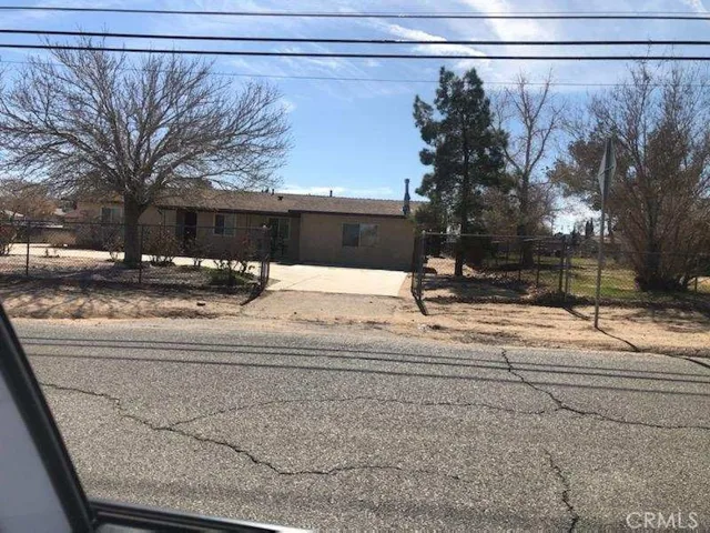15063 Mauna Loa Street, Hesperia, California 92345
