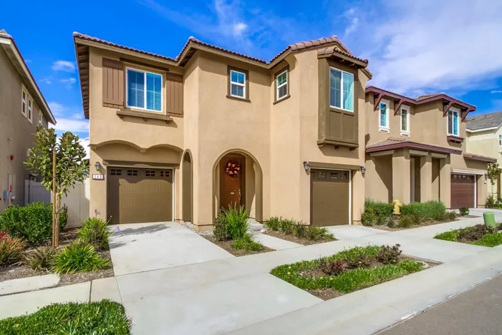 240 Windsor Grey Way, Fallbrook, California 92028