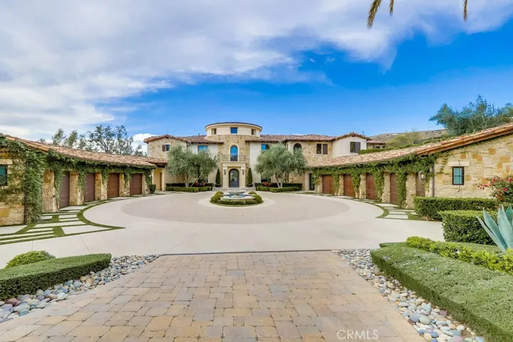 22355 STARWOOD Dr.