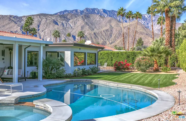 1050 E Louise Drive, Palm Springs, California 92262