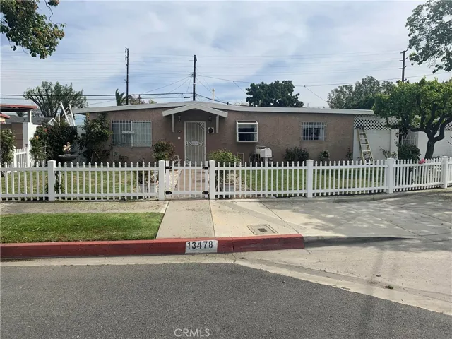 13478 Fanshaw Avenue, Paramount, California 90723