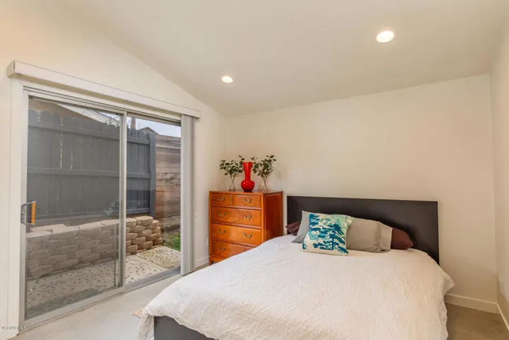 1255 Coventry Dr Thousand Oaks-018-010-S
