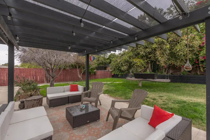 1255 Coventry Dr Thousand Oaks-024-019-S