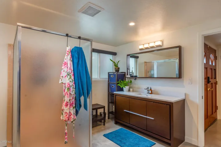 1255 Coventry Dr Thousand Oaks-016-014-S