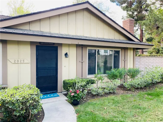 2025 W West Wind, Santa Ana, California 92704
