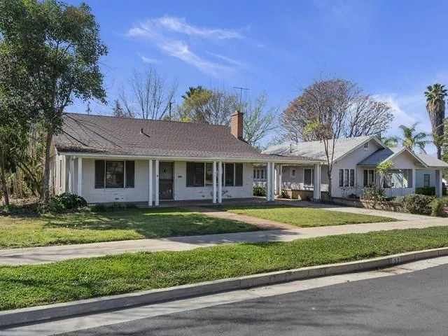 048-426914 002_Front