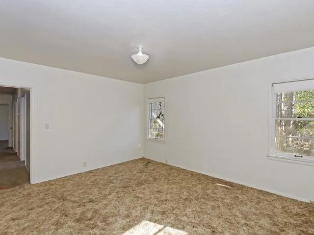 048-426914 020_Bedroom