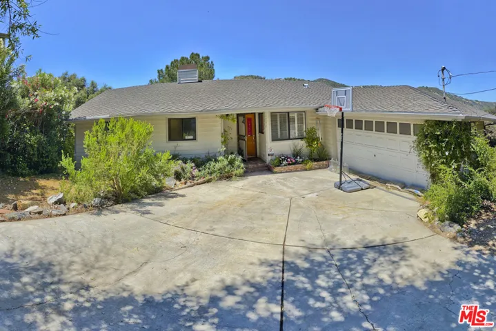 1792 Chart Trail, Topanga, California 90290