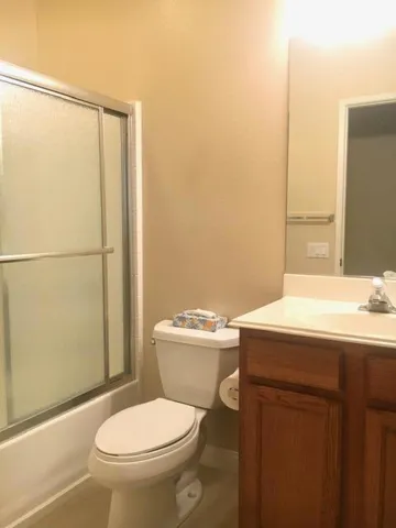 Rockwell Guest Bath