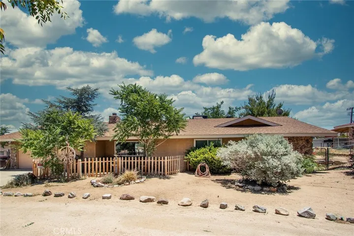 7465 Barberry Avenue, Yucca Valley, California 92284