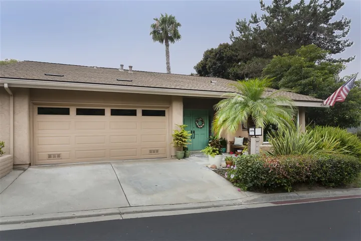 2279 Caminito Cabala, La Jolla, California 92037