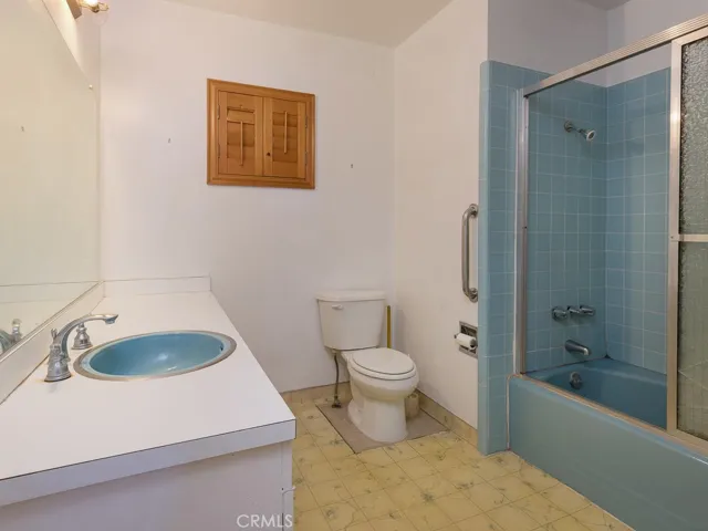2711 S Anchovy Avenue, San Pedro, California 90732