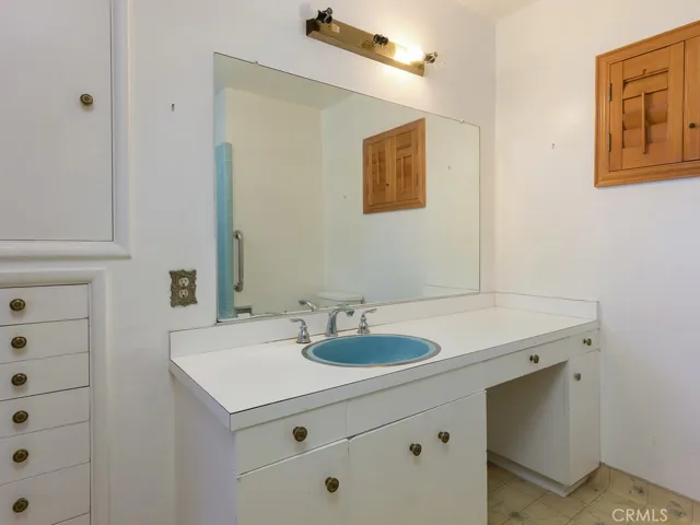 2711 S Anchovy Avenue, San Pedro, California 90732