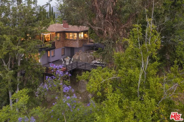 19924 Valley View Drive, Topanga, California 90290