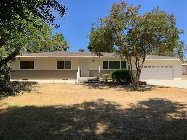 952 Bear Valley Rd, Escondido, California 92025