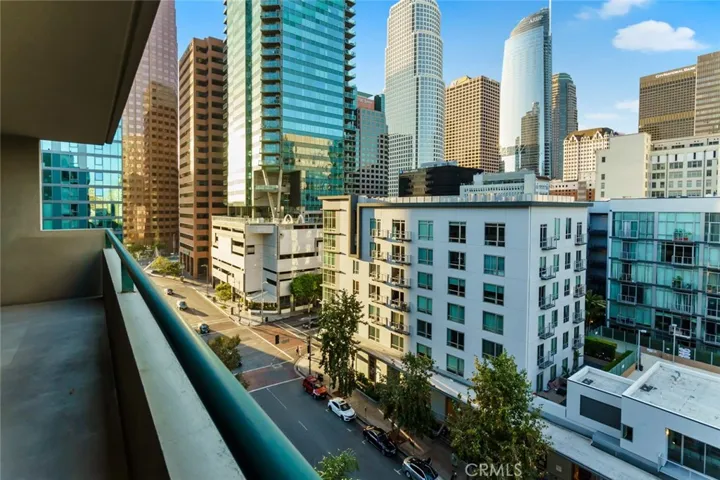 600 W 9th Street 1009, Los Angeles, California 90015