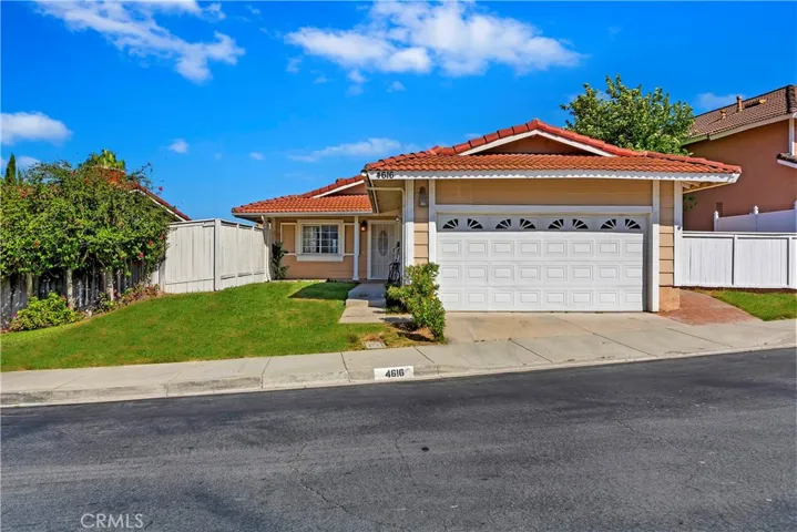 4616 Golden Ridge
