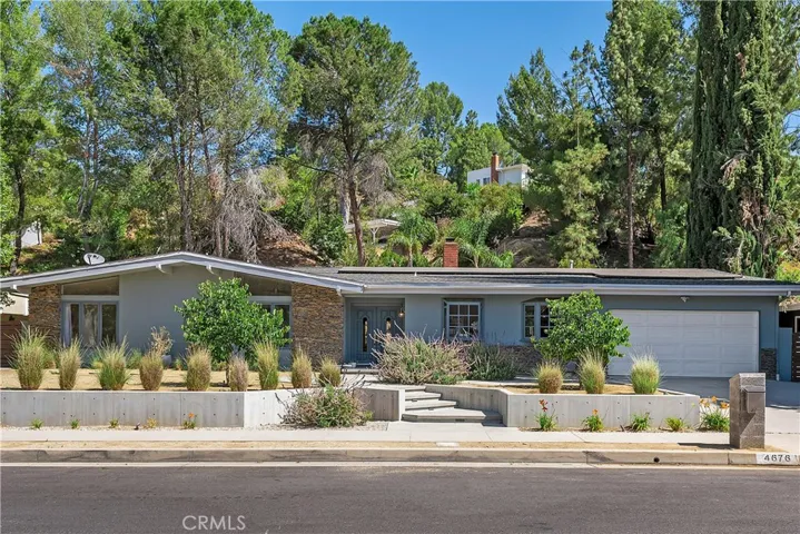 4676 Arriba Drive, Tarzana, California 91356