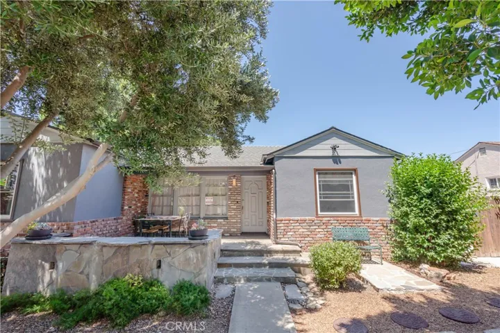 7501 Quakertown Avenue, Winnetka, California 91306