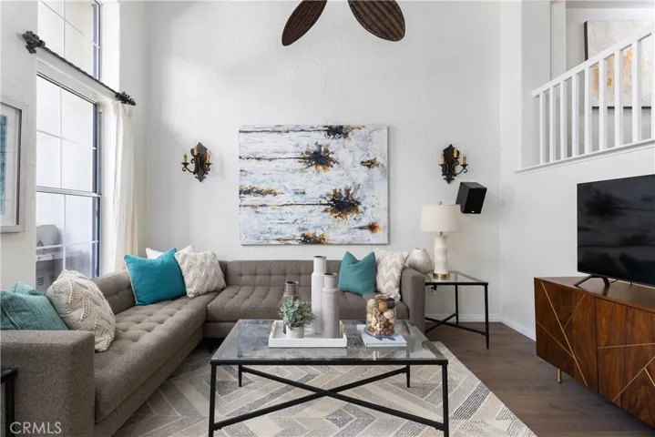 36 El Cajon 37, Irvine, California 92602