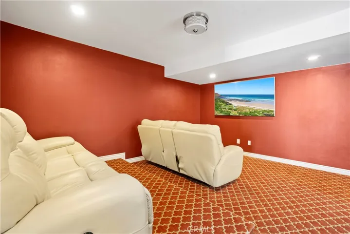 Two-tiered theater room