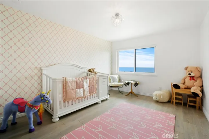 Second bedroom with ocean view