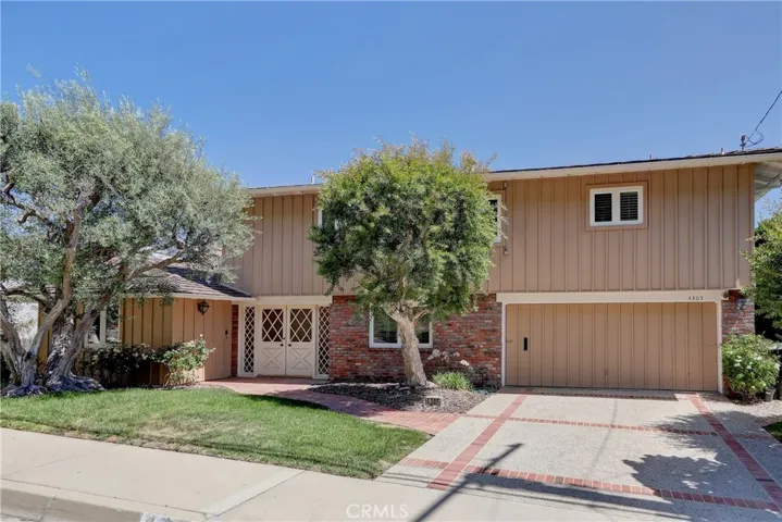 4305 Vista Largo, Torrance, California 90505