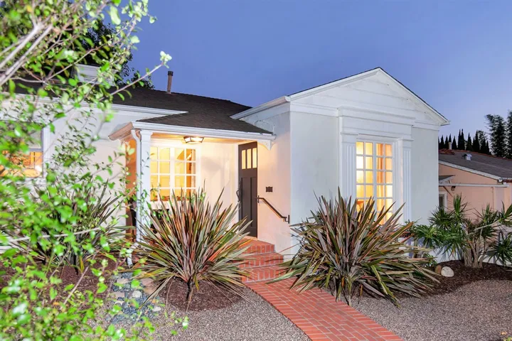 611 Arroyo Dr, San Diego, California 92103