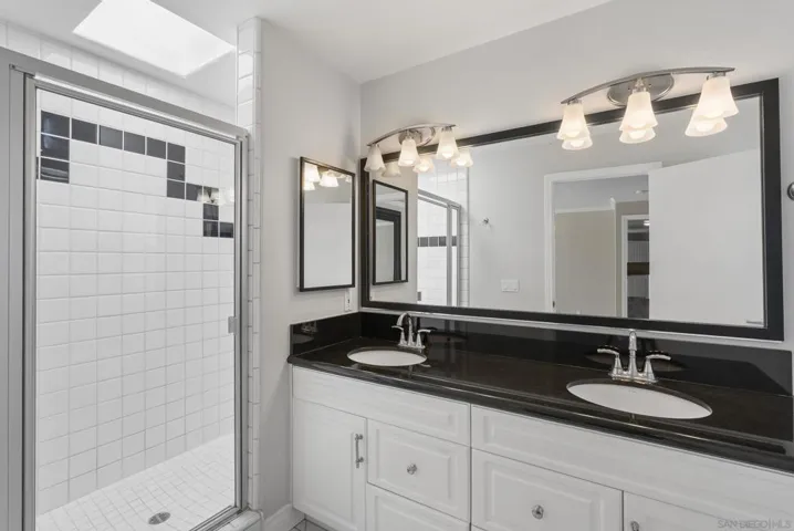 748 Isthmus, San Diego, California 92109